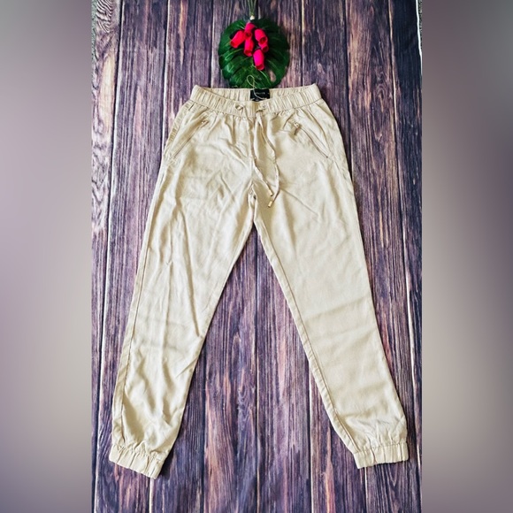 Mohito Women’s Beige Eco Aware Mid Rise Elastic Waist Drawstring Jogger - Picture 5 of 16